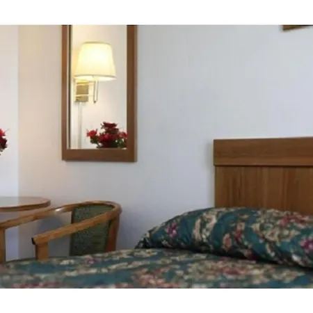 Oyo Travelier Motel Macon Exterior photo