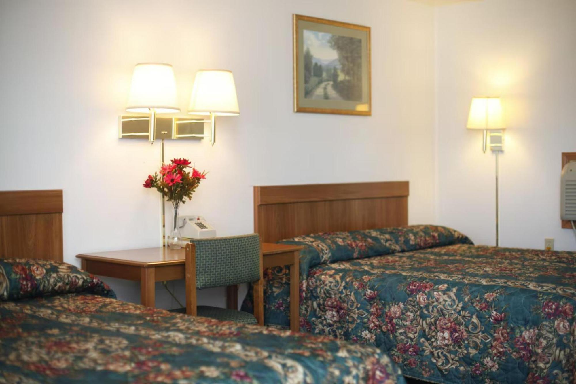 Oyo Travelier Motel